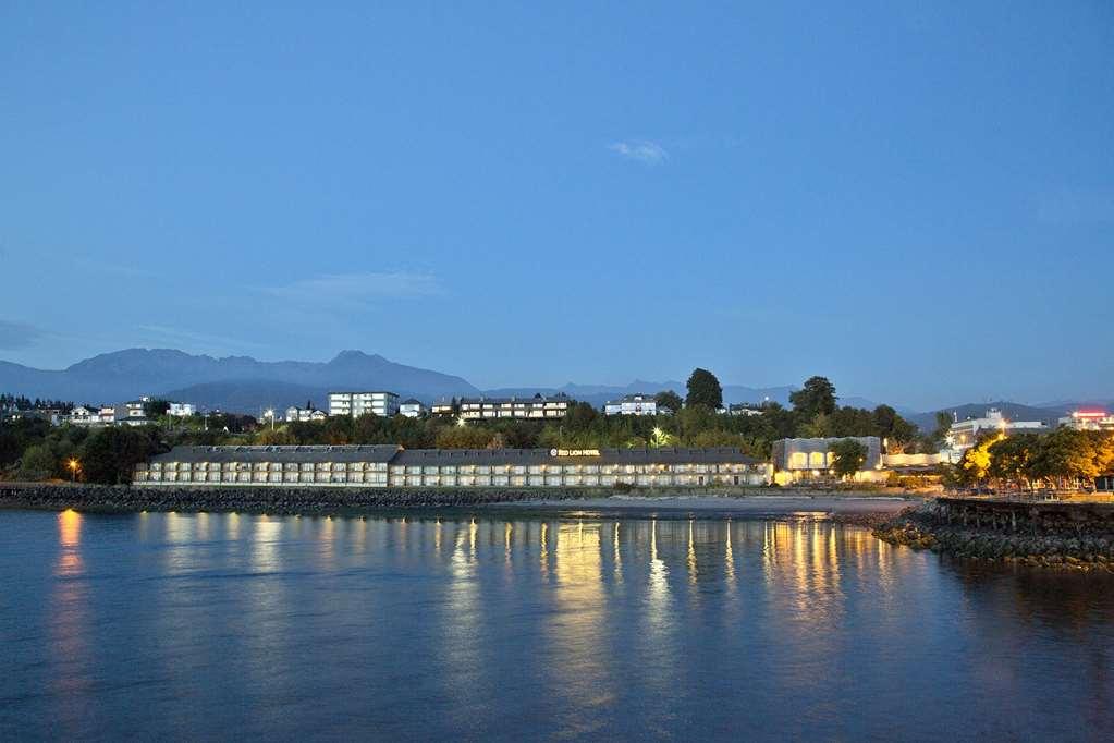 Red Lion Hotel Port Angeles Harbor Exterior photo