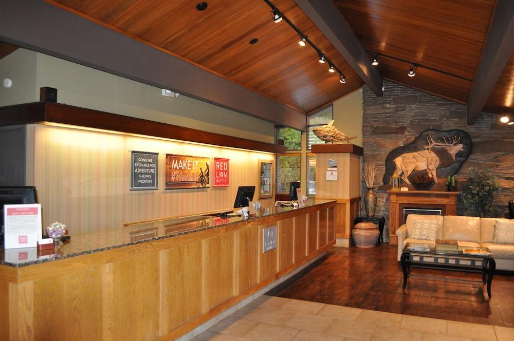 Red Lion Hotel Port Angeles Harbor Exterior photo