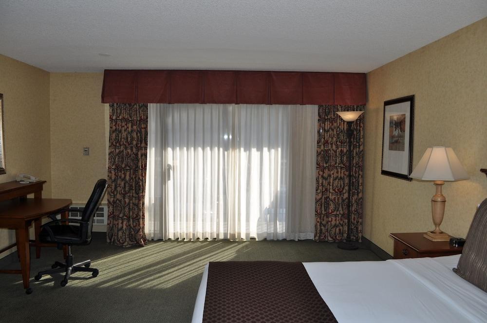 Red Lion Hotel Port Angeles Harbor Exterior photo